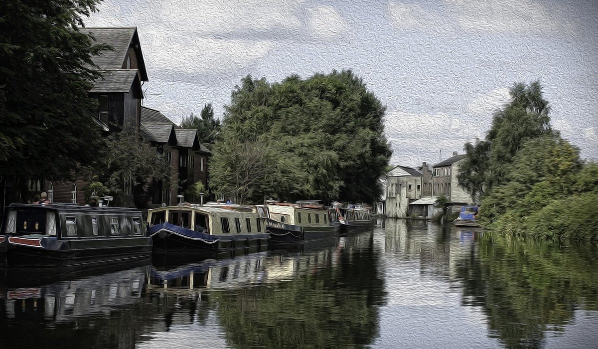 Best Canal Routes For A Weekend Narrowboat Trip